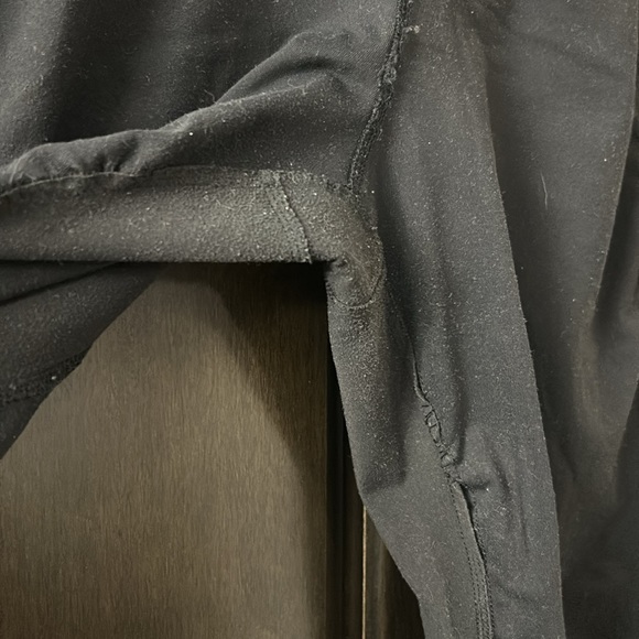 Lululemon 7/8 tights with zipper pockets - Picture 4 of 10